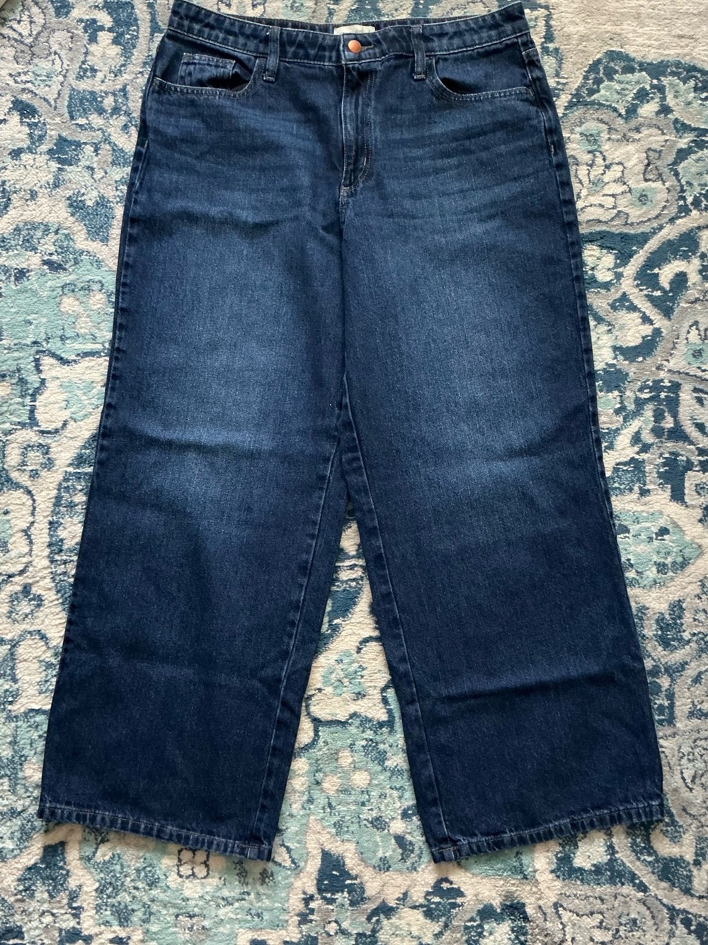 Universal Thread Relaxed Wide Leg jeans. Size 12 Short.